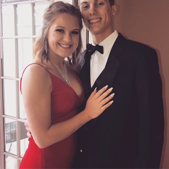 Red Formal/Prom Dress - Picture 3 of 4